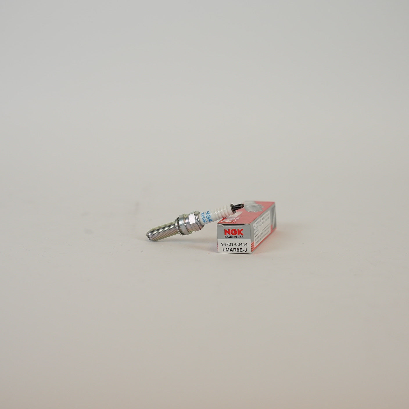 NGK Tändstift LMAR8E-J