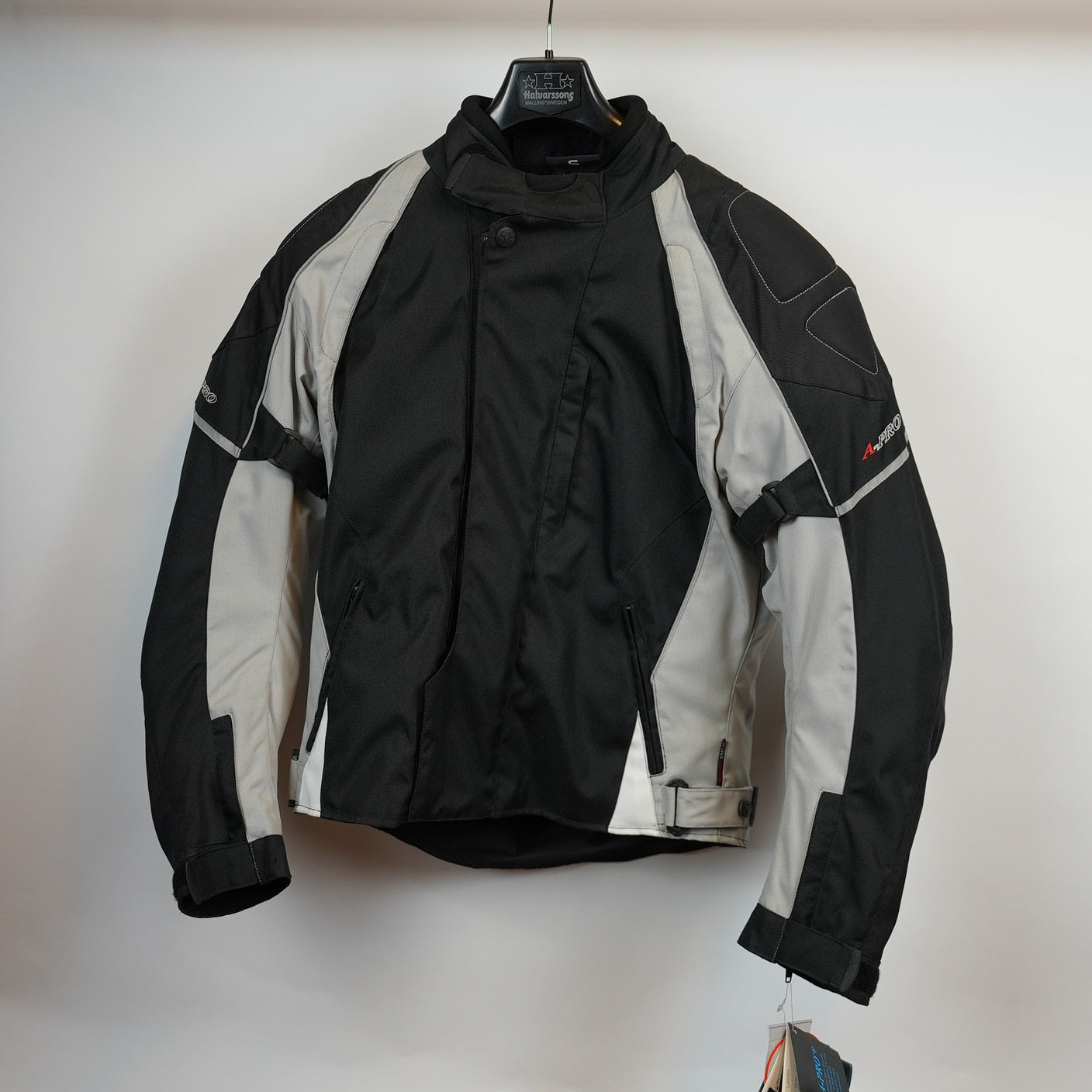 A-PRO MC-Jacka Solution