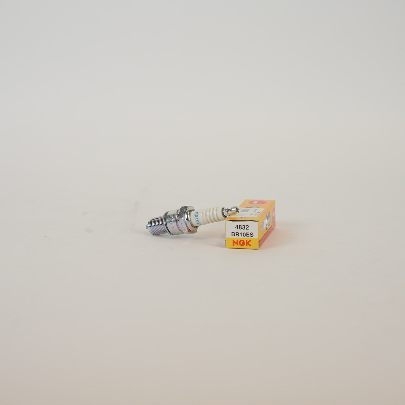 NGK Tändstift BR10ES