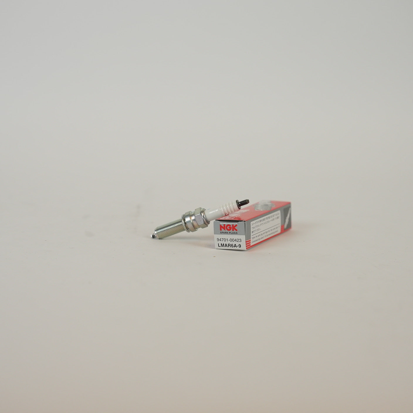 NGK Tändstift LMAR6A-9