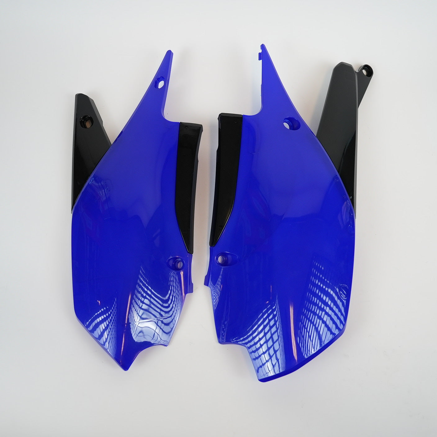 UFO Plastics Restyled Sidokåpor Blå