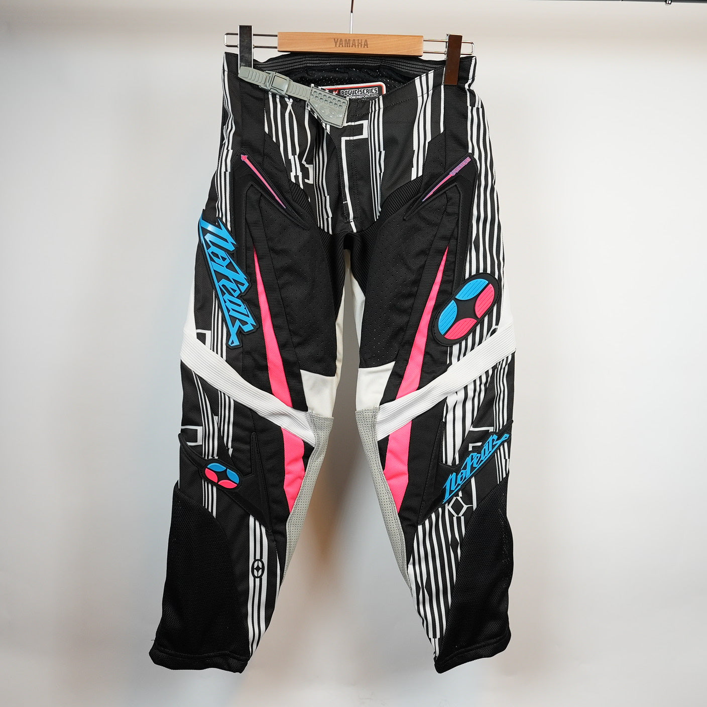 NOFEAR Crossbyxor Barn Rogue