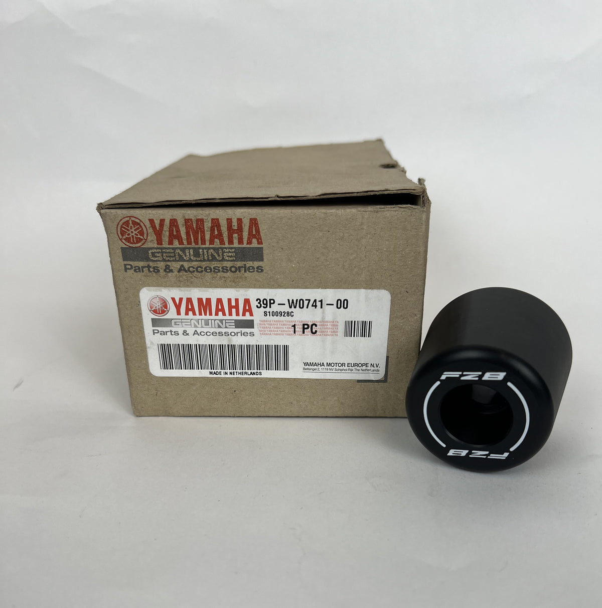 YAMAHA Kraschpuckar Roller Protector FZ8 Series OEM - 39P-W0741-00